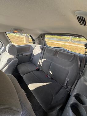 2005 Toyota Sienna LE