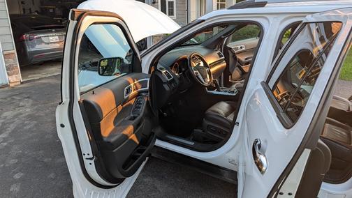 White 2013 Ford Explorer Limited