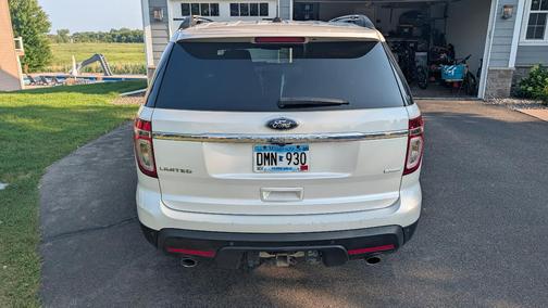 White 2013 Ford Explorer Limited