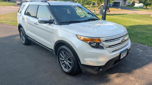 White 2013 Ford Explorer Limited