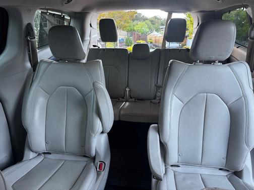 Red 2018 Chrysler Pacifica Hybrid Touring L
