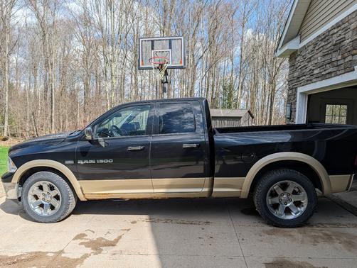Black 2011 Dodge Ram 1500 Laramie