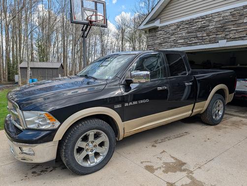 Black 2011 Dodge Ram 1500 Laramie
