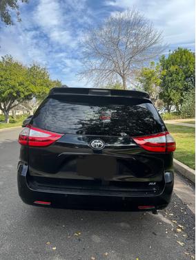 2015 Toyota Sienna XLE