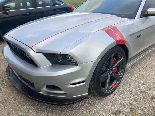 2013 Ford Mustang V6 Premium
