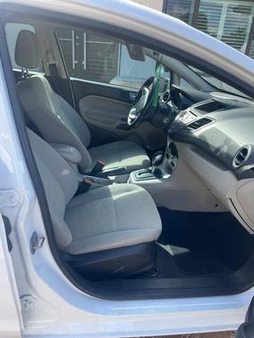 White 2016 Ford Fiesta SE