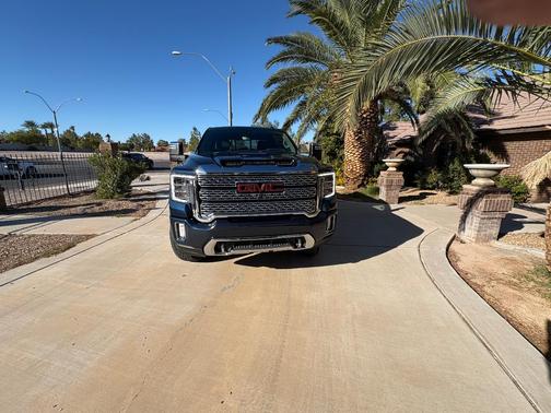 Blue 2022 GMC Sierra 2500 Denali