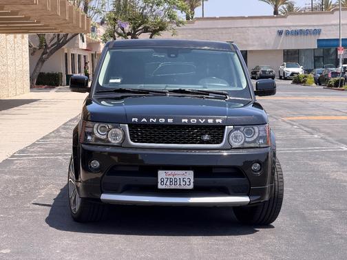 Black 2011 Land Rover Range Rover Sport HSE
