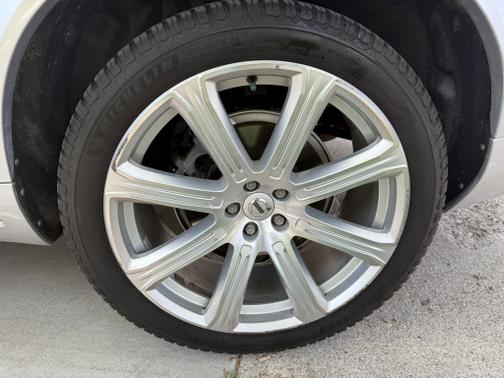 2017 Volvo XC90 T6 Inscription
