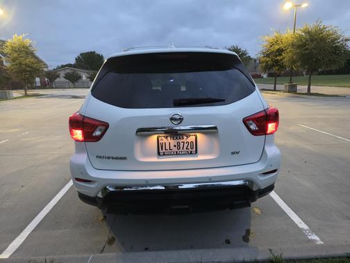 2019 Nissan Pathfinder SV