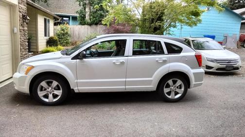 White 2011 Dodge Caliber Mainstreet