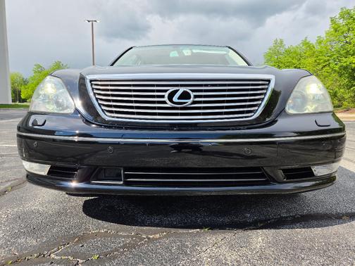 Black 2004 Lexus LS 430 Base