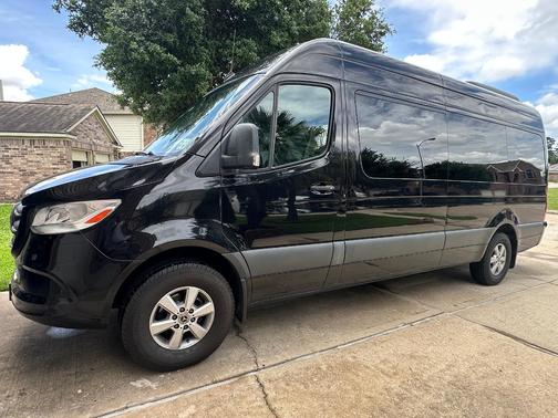 Black 2023 Mercedes-Benz Sprinter 2500 High Roof