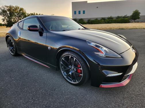 2017 Nissan 370Z NISMO