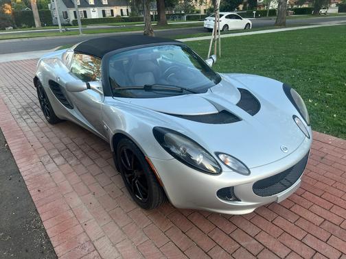 2005 Lotus Elise Base