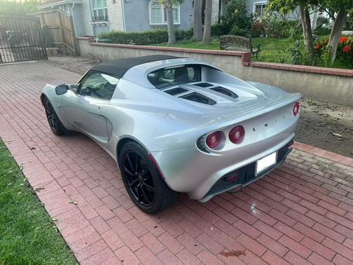 2005 Lotus Elise Base