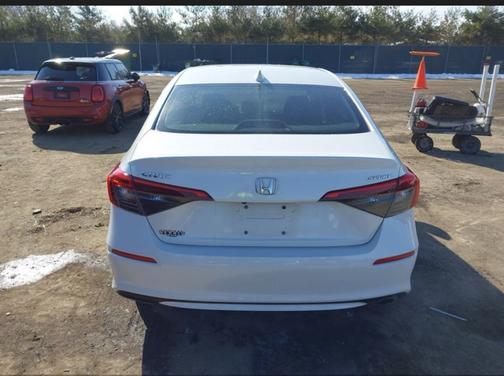 White 2022 Honda Civic Sport