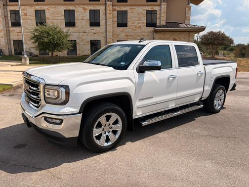White 2018 GMC Sierra 1500 SLT