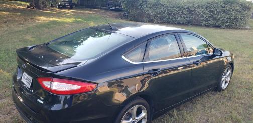 2015 Ford Fusion SE