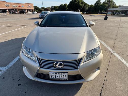 Gold 2014 Lexus ES 300h Base