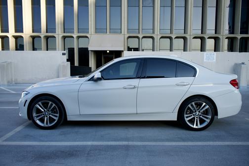 2017 BMW 330 i