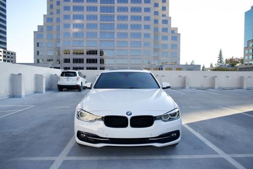 2017 BMW 330 i