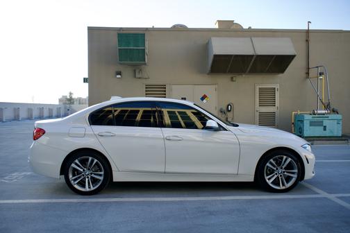2017 BMW 330 i
