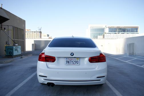 2017 BMW 330 i