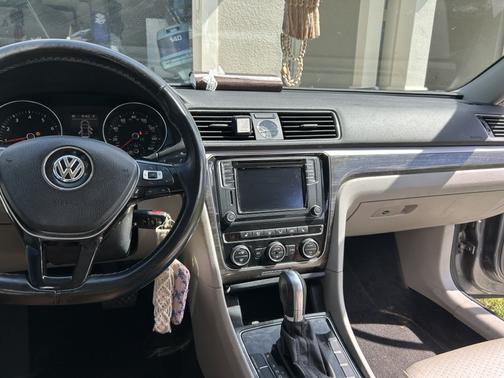 Gray 2016 Volkswagen Passat 1.8T SE