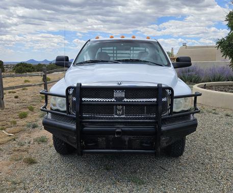 White 2005 Dodge Ram 3500 Laramie Quad Cab DRW