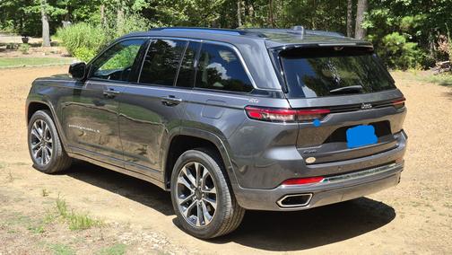 2022 Jeep Grand Cherokee Overland
