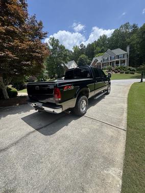 2004 Ford F-250 Lariat Crew Cab Super Duty