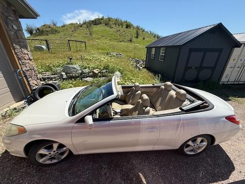 White 2005 Toyota Camry Solara SLE V6