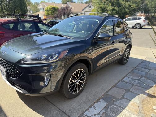 2022 Ford Escape PHEV SEL