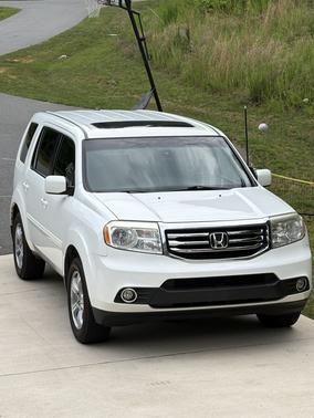 White 2014 Honda Pilot EX-L