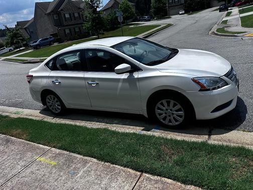 White 2013 Nissan Sentra SV
