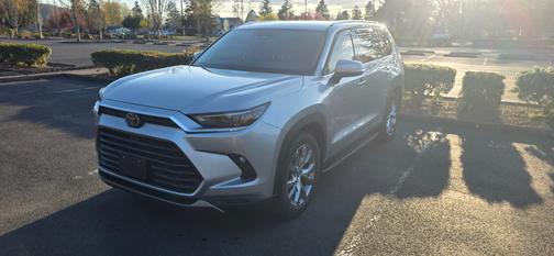 Silver 2024 Toyota Grand Highlander Limited