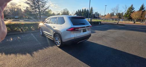 Silver 2024 Toyota Grand Highlander Limited