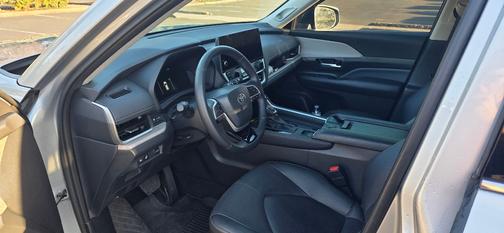 Silver 2024 Toyota Grand Highlander Limited