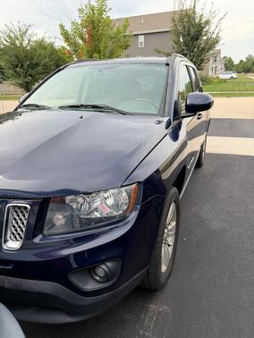 Blue 2016 Jeep Compass Latitude