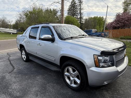 Silver 2013 Chevrolet Avalanche LT