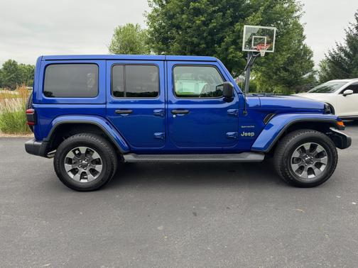 2020 Jeep Wrangler Unlimited Sahara