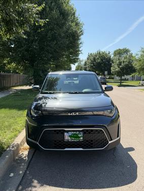 Gray 2024 Kia Soul LX