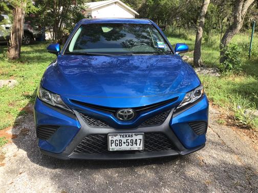2019 Toyota Camry SE
