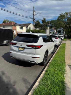 2022 Mitsubishi Outlander SEL Launch Edition