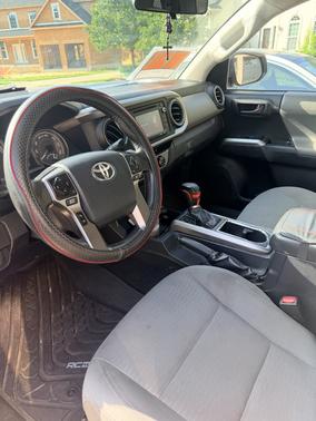 Silver 2017 Toyota Tacoma SR