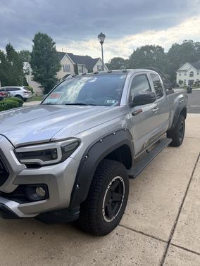 Silver 2017 Toyota Tacoma SR