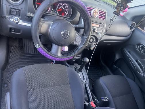 2012 Nissan Versa 1.6 SV