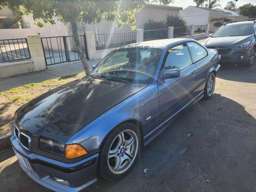 Blue 1999 BMW 323 iS