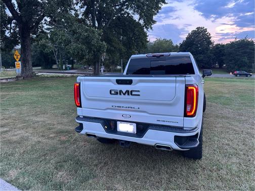 White 2023 GMC Sierra 1500 Denali